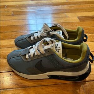 Nike Air Max Pre-Day LX DC5330-301 Kids/Mens Size 5 Women 6.5